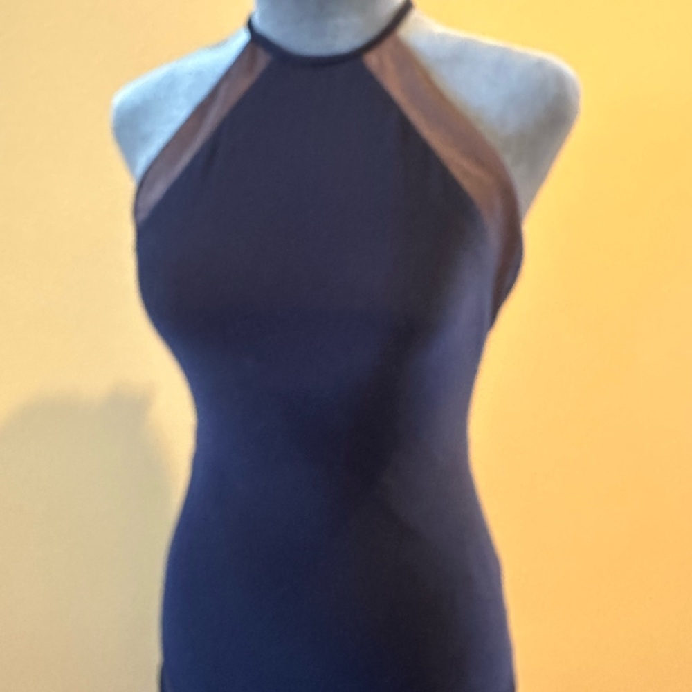 NWOT Navy Blue Maxi Gown. Morgan & Co. Size 1/2. Sleek and sexy. Stretchy